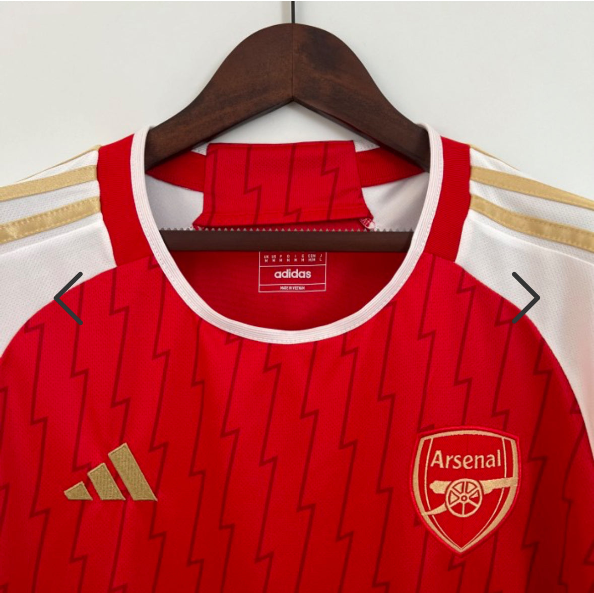 Arsenal 23 / 24 Home Jersey